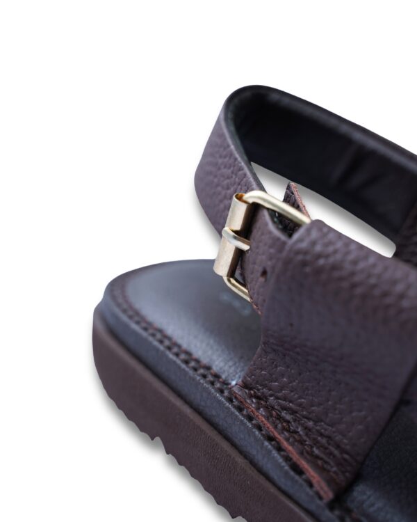 7 Brown Dotted Leather Kaptaan Chappal